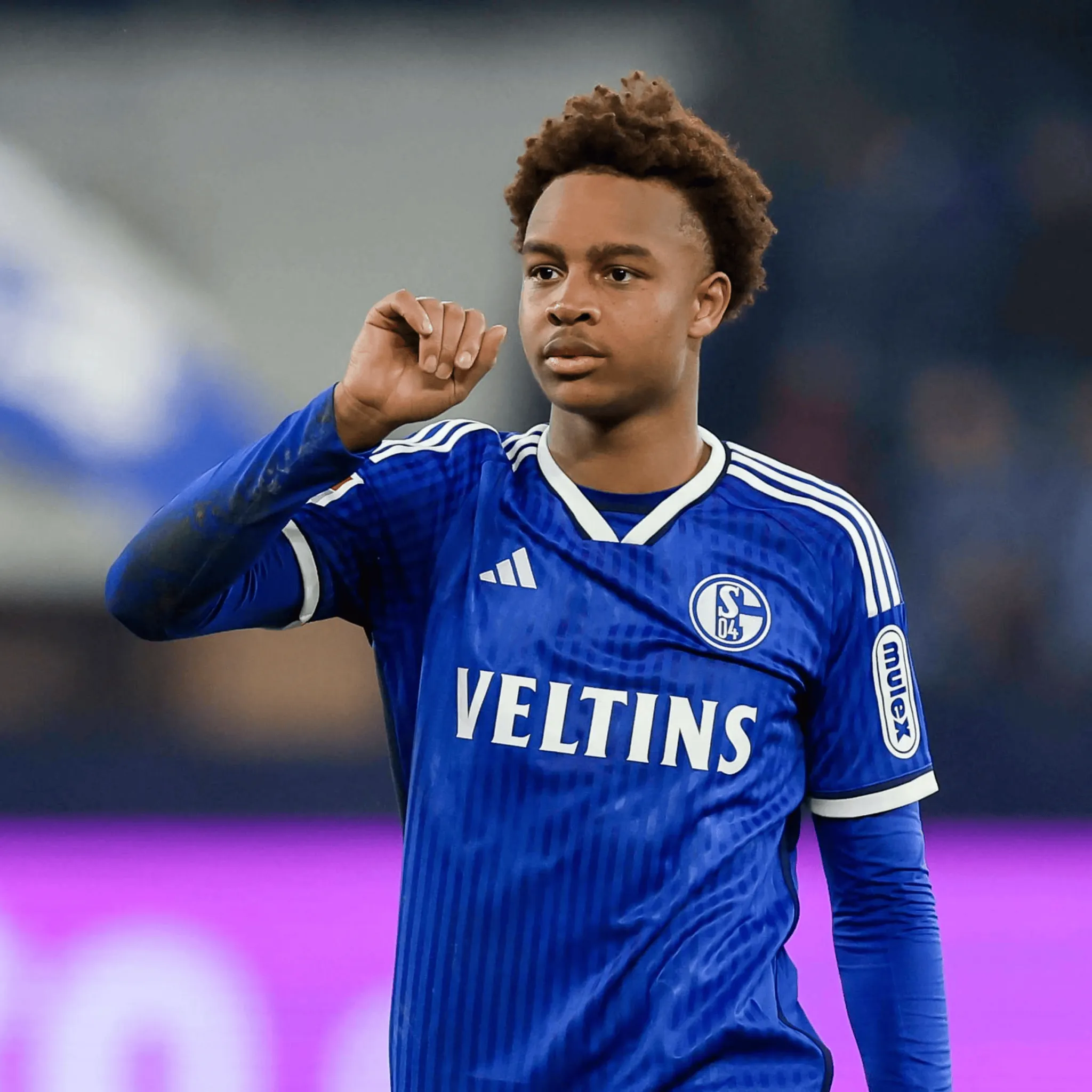 关于沙尔克遭遇意外失利,德甲榜首位置动摇的信息 关于沙尔克遭遇意外失利,德甲榜首位置动摇的信息