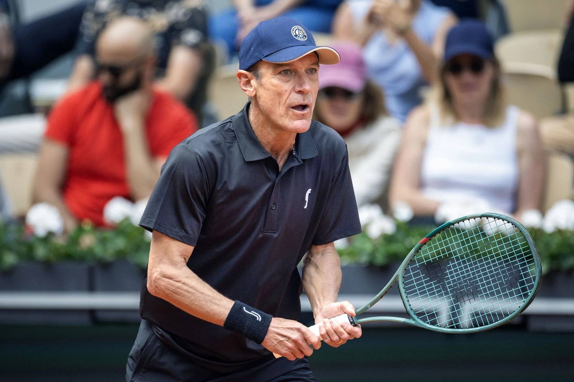 德国网球队力克意大利网球队，穆雷完成帽子戏法的简单介绍