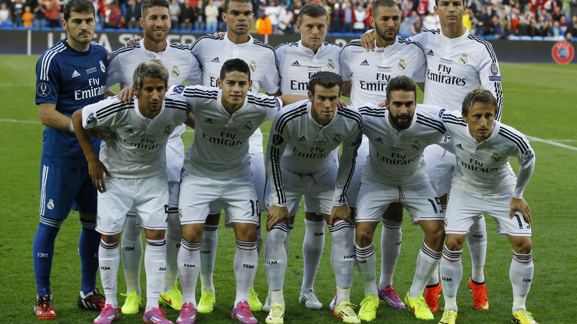 当雷鬼节奏遇见加泰旋律，牙买加友谊赛对阵巴萨，本泽马状态火热预示新赛季风暴