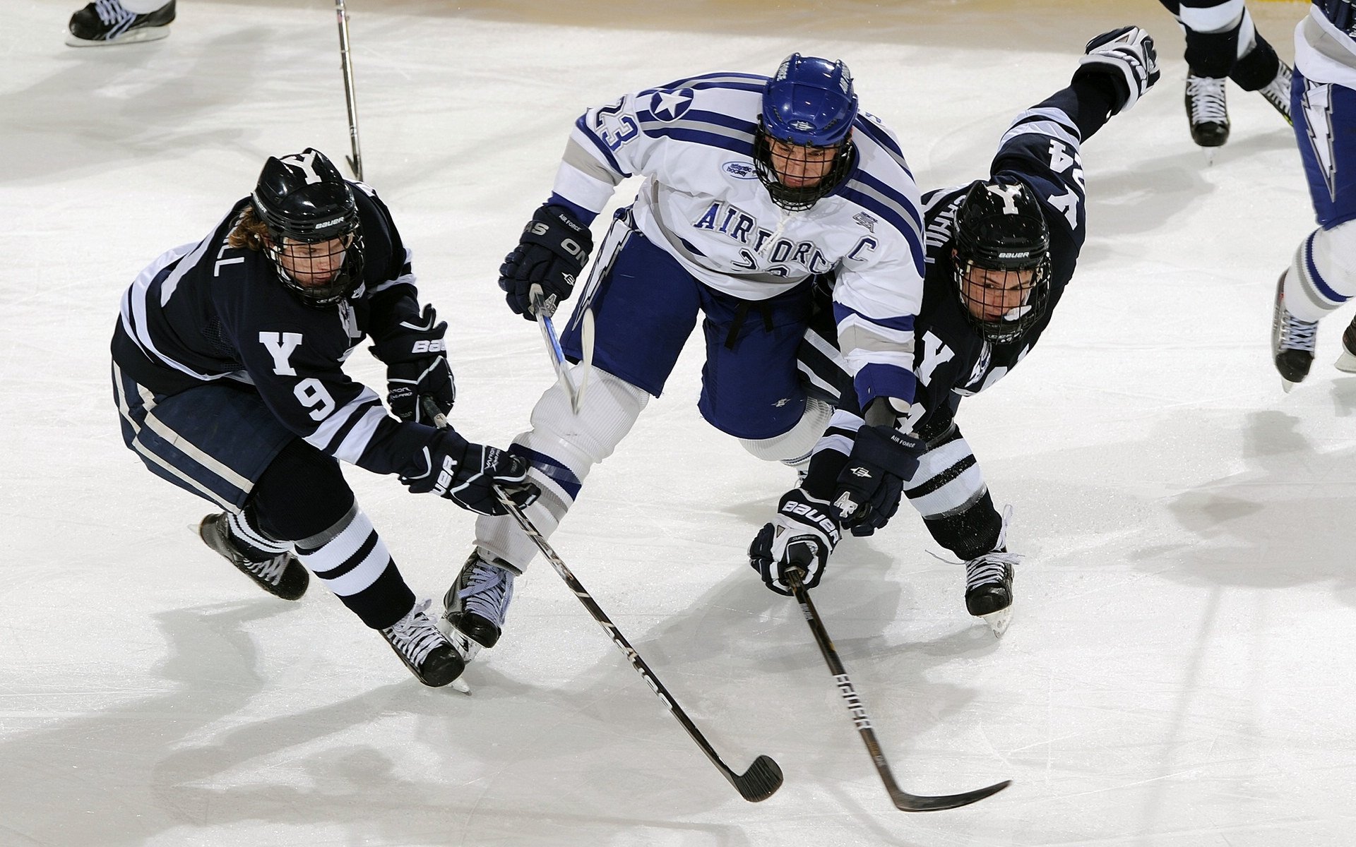 当欧文在欧冠决赛接管比赛时，爵士的防守哲学如何锁死了另一个步行者